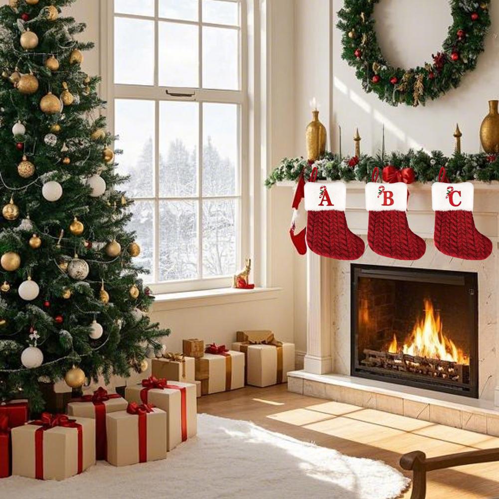 Christmas Stocking Hanging - ถุงเท้าคริสต์มาสสำหรับเทศกาล ถุงเท้าถักลายตัวอักษรตกแต่ง ของตกแต่งแขวน ของประดับต้นคริสต์มาสสำหรับเทศกาล ใช้งานง่าย